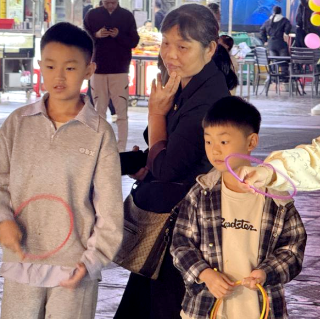 我们的国庆节｜万楼灯火映欢颜