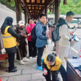 国庆游张家界|张家界环保客运:暖心服务“宠游客”,国庆出行更温情