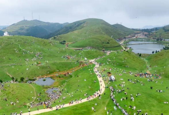 国庆假期点秋“湘”⑦｜3321.5万人次游湖南，小城火了，老外也来了