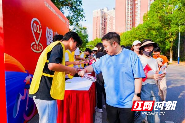 图片4.jpg 图片4.jpg