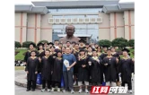 电气专业的“拓荒牛”——记吉首大学师德先进个人牛一博