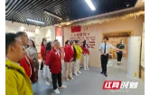 深圳狮子会走进大通湖区北洲子镇开展路灯捐赠暨重阳节敬老活动