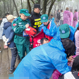 张家界：游客千里传书 致谢“旅游医生”温情服务