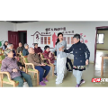 过银凤和她的100多位“家人”