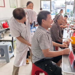 中医下沉入村庄 江永县名家义诊惠群众