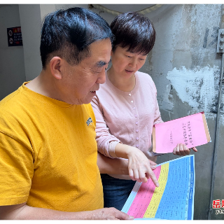 岳塘区:三色“信号灯”照亮用电安全