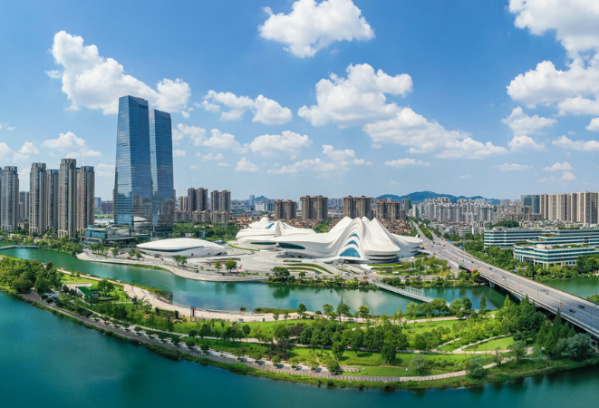 周健主持召开湖南湘江新区党工委会议