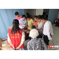 永兴县：社保卡更换进社区 便民服务送到家