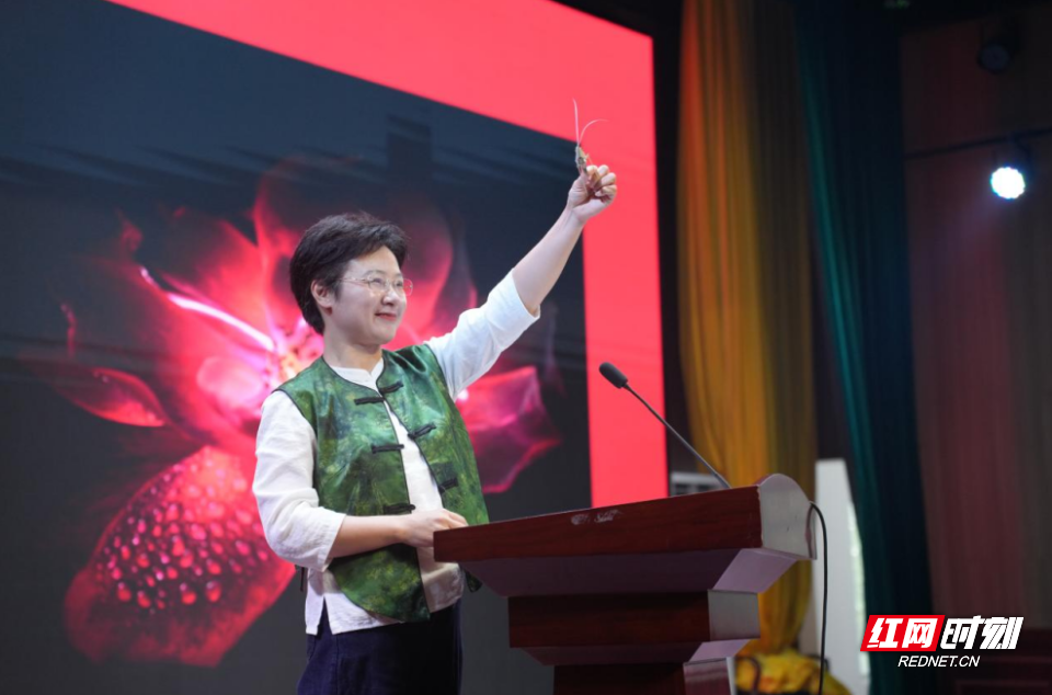 微信图片_20261013211534_400_2.png 微信图片_20261013211534_400_2.png