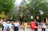 错峰游热度攀升，黄龙洞景区“黄金周”有望延伸为“黄金月”