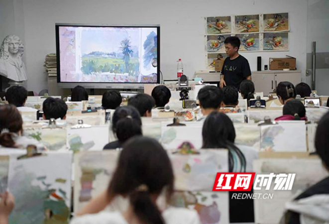 28年输送数万名美术人才，湘江新区这所美术学校做对了什么？