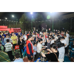 精彩“篮”不住 雨湖区乐塘社区篮球赛点燃邻里温情