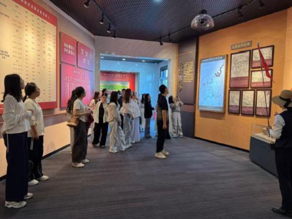 学思践悟强本领 担当实干建新功 ——双清区委党校2026年秋季学期中青班学员异地教学收获满满
