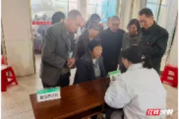 桃源县剪市镇：送医上门，让健康“零距离”