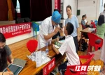 郴州市县疾控联动开展学生常见病现场指导与校园健康宣教