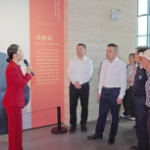 邵阳市人大常委会机关组织离退休老同志赴洞口开展考察调研活动