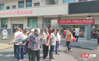 永兴县洋塘乡：糍粑香里话重阳 敬老爱老暖乡村