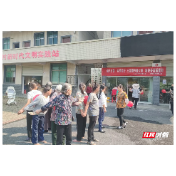 永兴县洋塘乡：糍粑香里话重阳 敬老爱老暖乡村