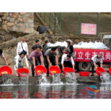 湘乡增殖放流90万尾鱼苗
