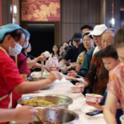 万人同吃长寿面，裕湘食品锁定“重阳”消费新场景