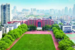 长沙为何在高中门口“抢”未来
