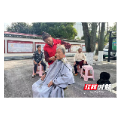 嘉禾县普满乡：重阳节把关爱送到老人身边