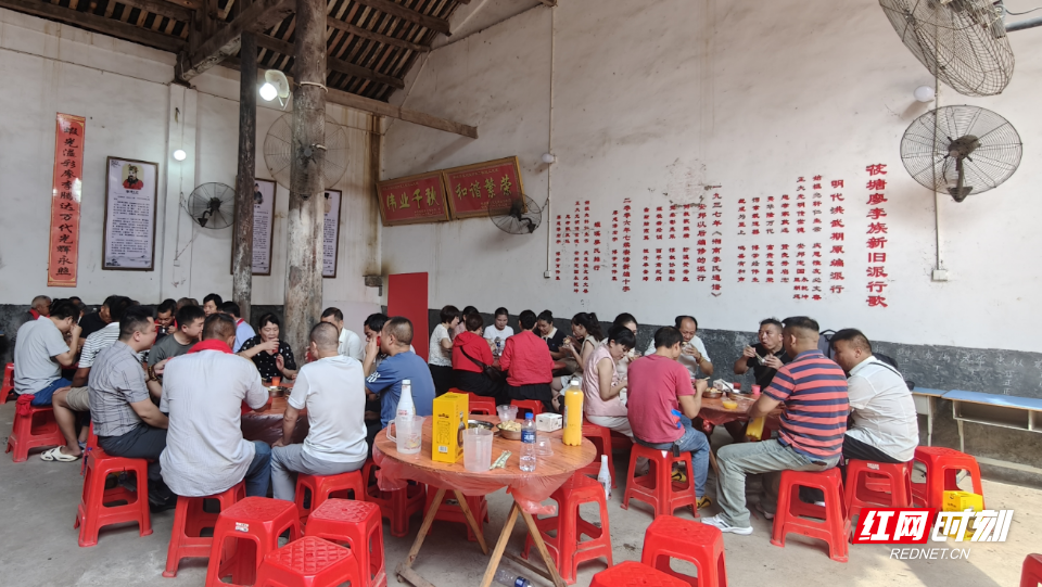 d824ec07-51e9-42d5-a69a-b203cf638743.png