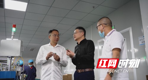【营商环境看宁远】从 “短期协议” 到 “全链共育” —— 看产教融合 “宁远深度”3_副本500.jpg