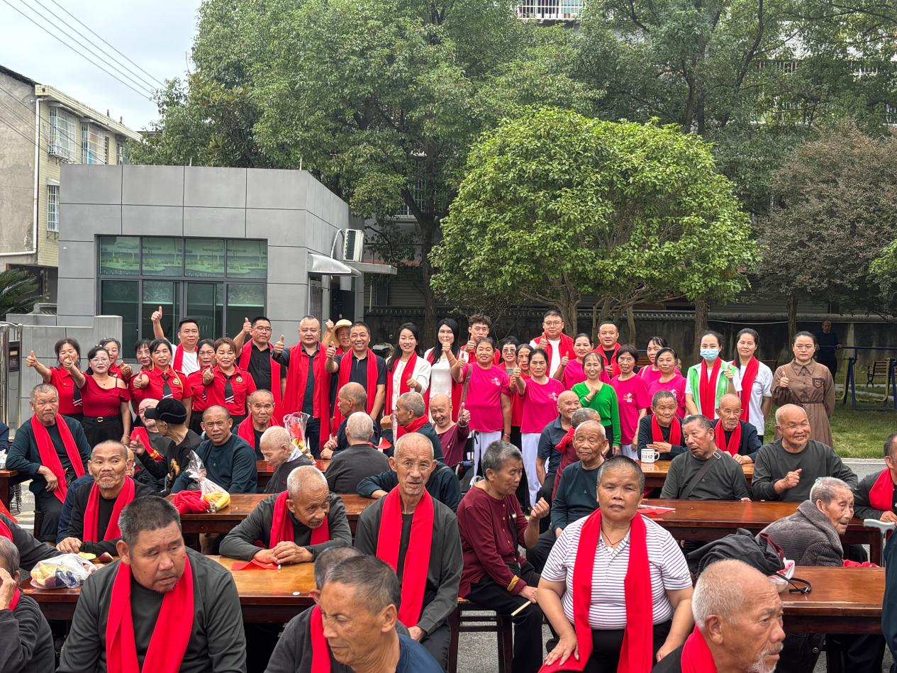 民政牵头聚合力  政企社联动暖重阳