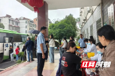 暖心服务进乡镇！赫山区市监局为食品从业人员开展“一站式”健康体检