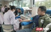 热血践初心 吉首市马颈坳镇开展无偿献血活动