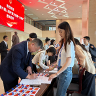 汇集民意赴盛会 依法履职显担当 雁峰区人大代表向大会报到