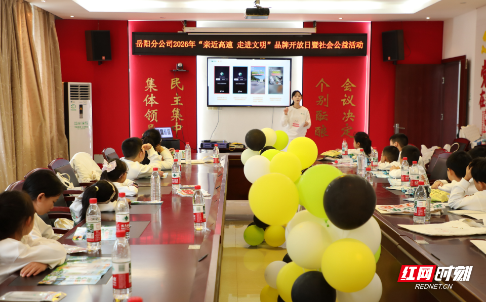 “路灯”故事会分享现场_副本.jpg