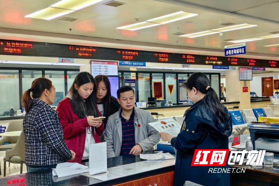 苏仙区：政务服务“不打烊” 营商环境再升级