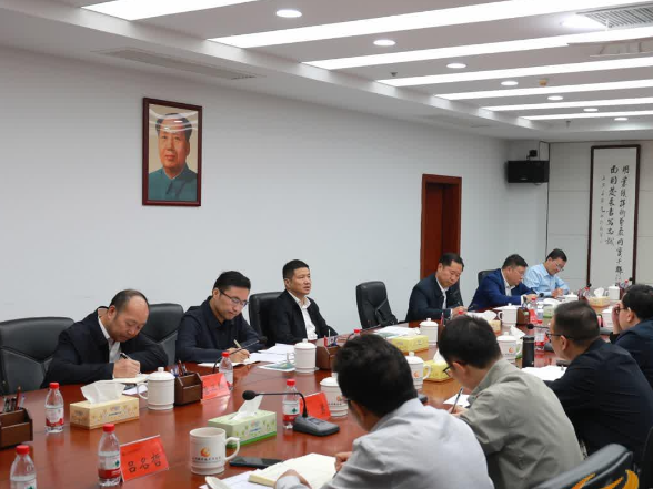 永州丨杨洪峰专题调研园区工作时强调：优化产业布局 推动园区提质增效
