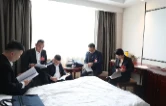 担使命 献良策 赫山区人大代表向大会报到