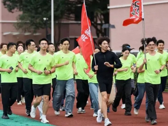 青苗向阳，研路奔跑！湖南省委党校硕士研究生“青苗跑团”成立