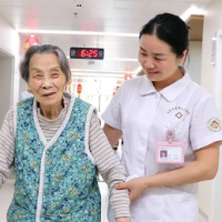 永州市第四人民医院：102岁“老顽童”的颐养日常