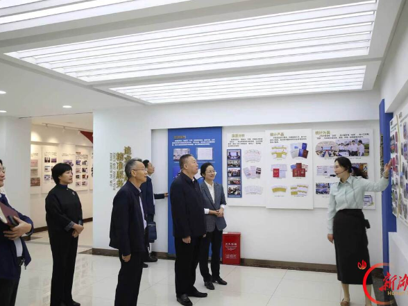毛万春在省统计局调研
