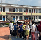 书香暖神州 爱心助成长——江永县新华书店向粗石江小学捐赠图书