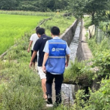 虫口夺粮护秋收，中国太保产险张家界中支保险理赔暖民心