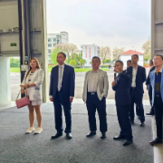 侨领话出海丨邝远平：军旅出身闯商海，提醒企业出海“先合规再谈生意”