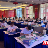 组图丨匠心对决!直击“蓝山杯”第四届湖南省皮具设计师职业技能竞赛现场