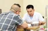 衡阳高度近视男子眼前黑影遮挡，一查眼底破了洞
