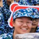 快看，这是我们青春的模样！这批湖南高校军训照太鲜活了