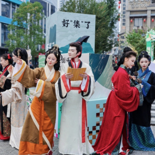 百年老巷赶乡集 长沙潮宗街这场国潮游园会火了