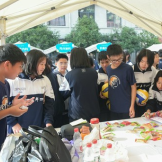健康关怀进校园，医校共建义诊走进湘郡培粹实验中学